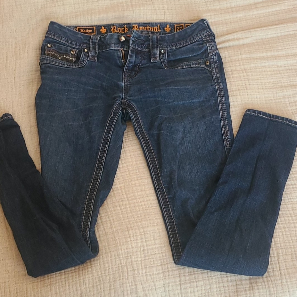 Dark wash skinny jeans size 27